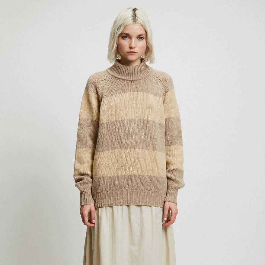 Waite Sweater in Linen and Beige Stripe