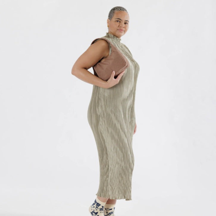 Model in Baggu Brown Shoulder Bag