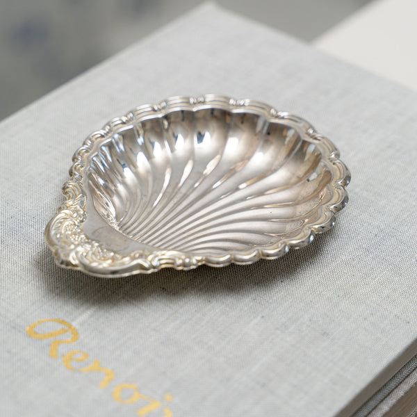 Vintage 90s Silver Clam Dish 