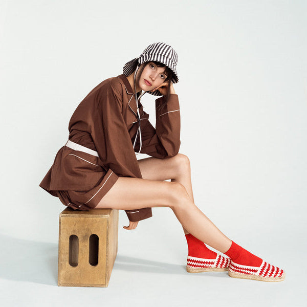 Hansel from Basel Model in Tulip Bucket Hat