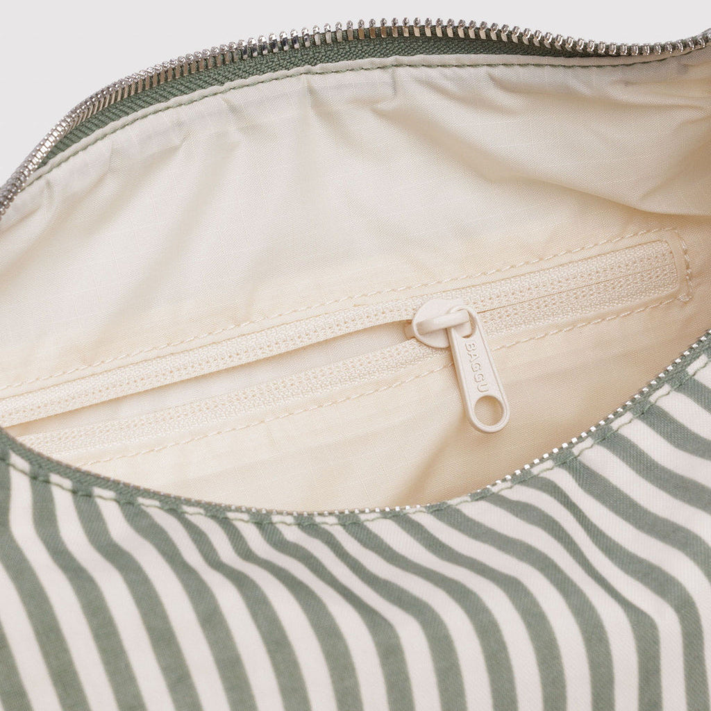 Close Up of Baggu Meringue Bag at Golden Rule Gallery