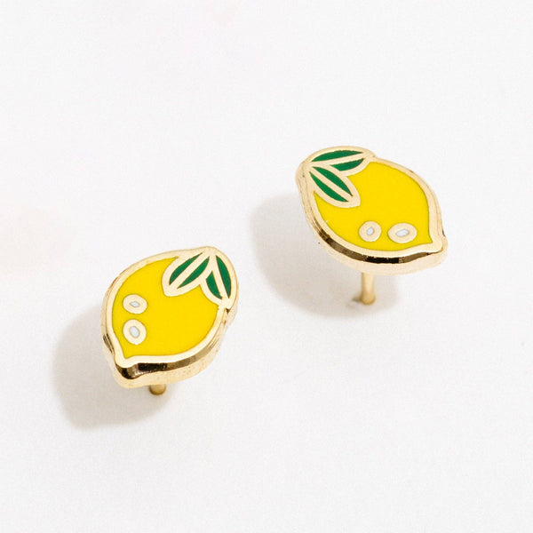 Lemon-shaped earrings with gold accents 