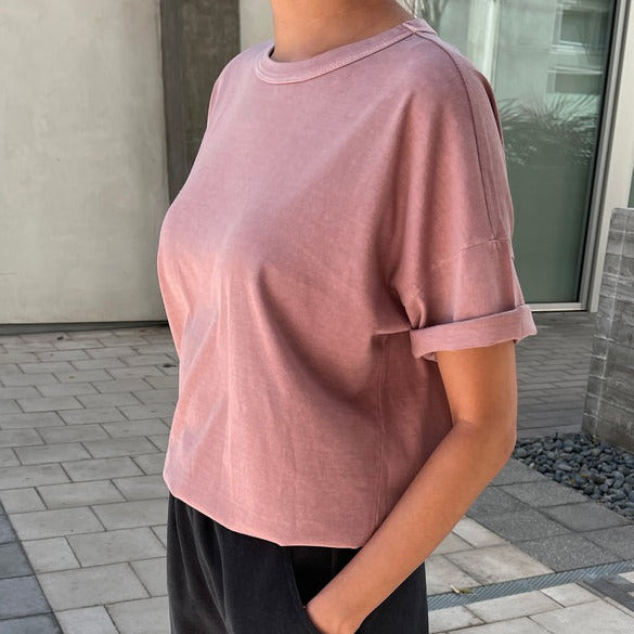 Le Bon Shoppe Her Tee in Dried Rose at Golden Rule Gallery