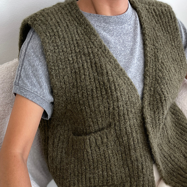 Le Bon Shoppe Grandpa Vest in Olive