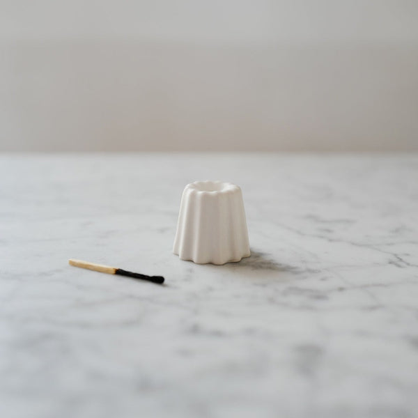 White Porcelain Incense Holder by Ovo Things at Golden Rule Gallery 
