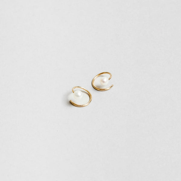 Gold Twist Earrings with Pearls