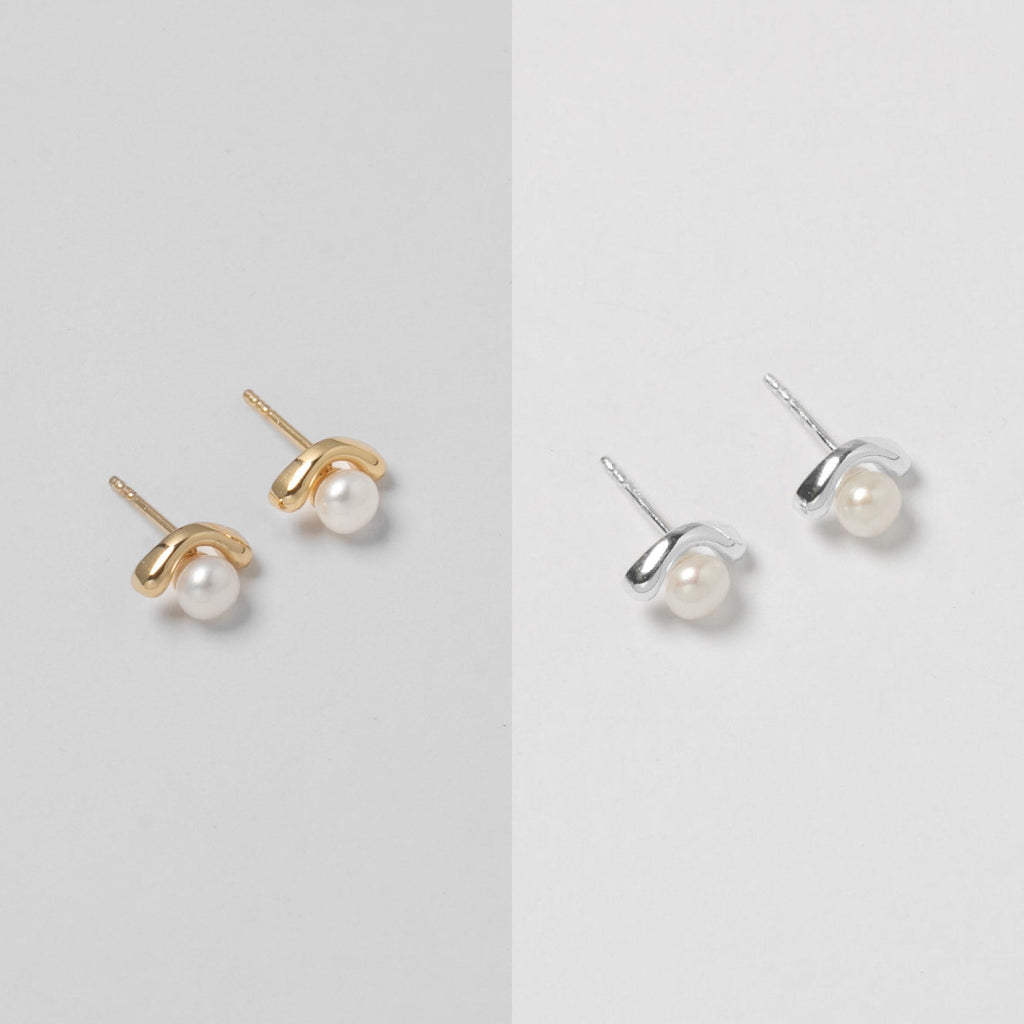 Wolf Circus Ellis Pearl Stud Earrings