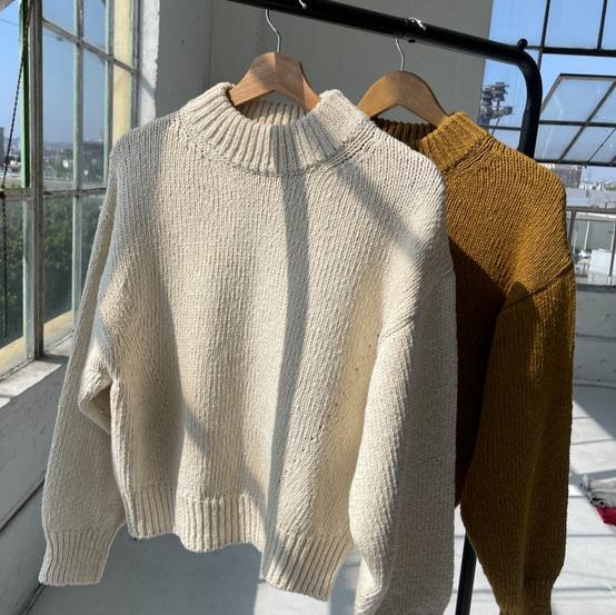 Mock Neck Cotton Sweater in Naturel