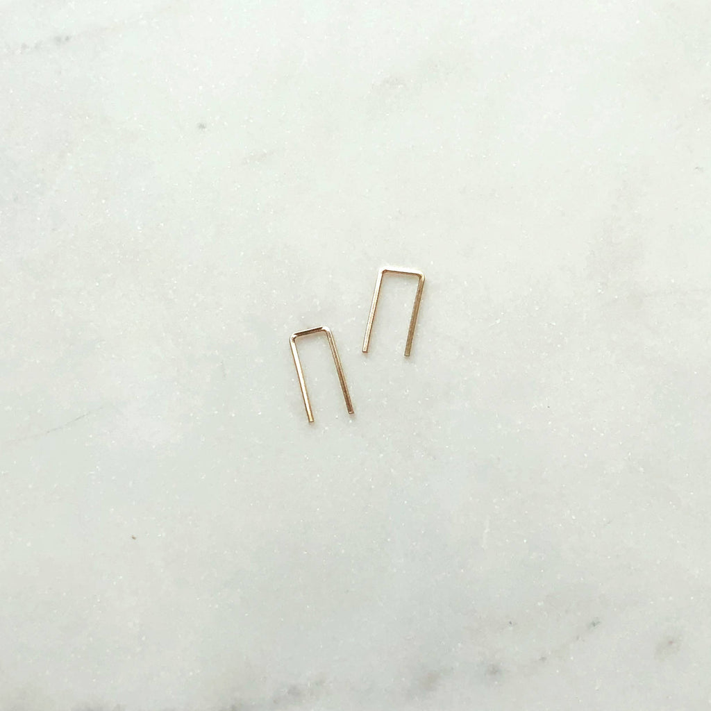 Token Jewelry Short Gold Staple Earrings