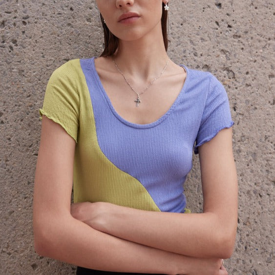 Eve Gravel Wavy Ares Top in Periwinkle and Limette