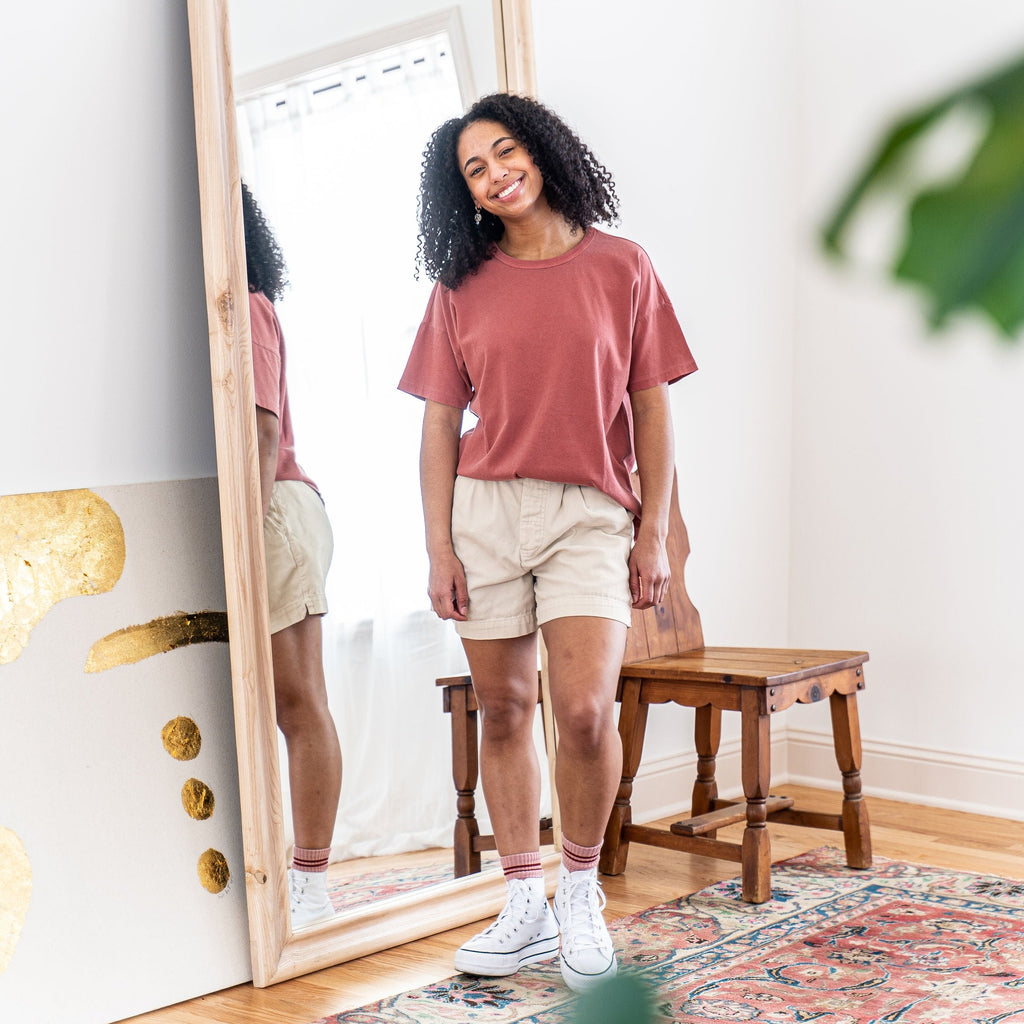 Classic Everyday Her Tee Shirt in Rust Red