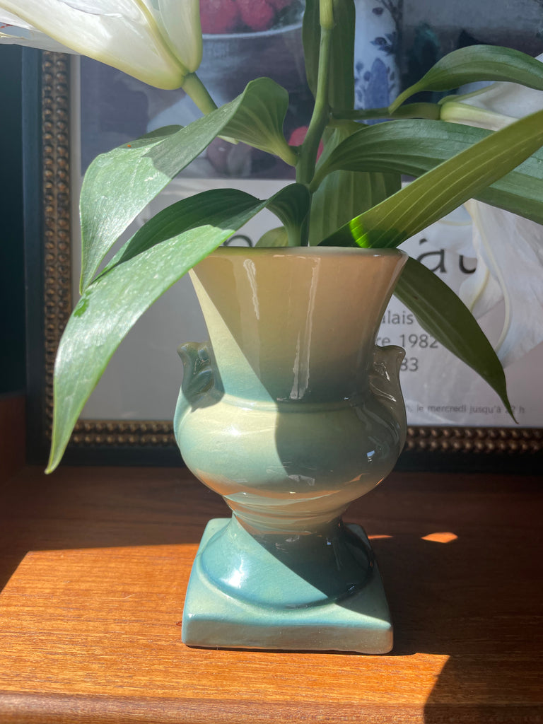 Small Vintage Ombre Haeger Vase with Lily Flowers