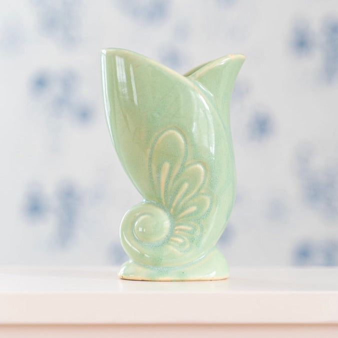 Vintage 50s Shawnee Light Green Petite Vase by J'adore Beddor